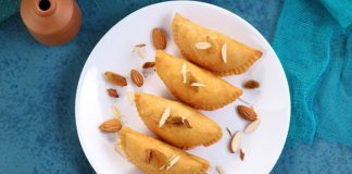 Mawa Gujiya Recipe | How to Make Mawa Gujiya at Home | Gujiya Recipe Mawa Gujiya Recipe | How to Make Mawa Gujiya at Home | Karanji Recipe | Gujiya Recipe